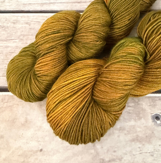 Gryphon #5 - Darjeeling 4 ply sock yarn in merino and nylon