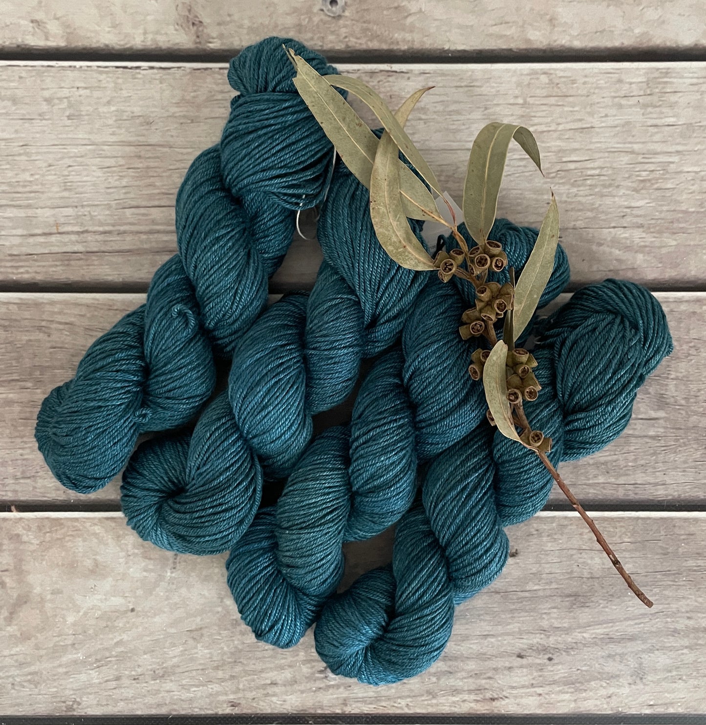 Vintage Button ooak - 8 Ply - BFL and silk - Luschan DK