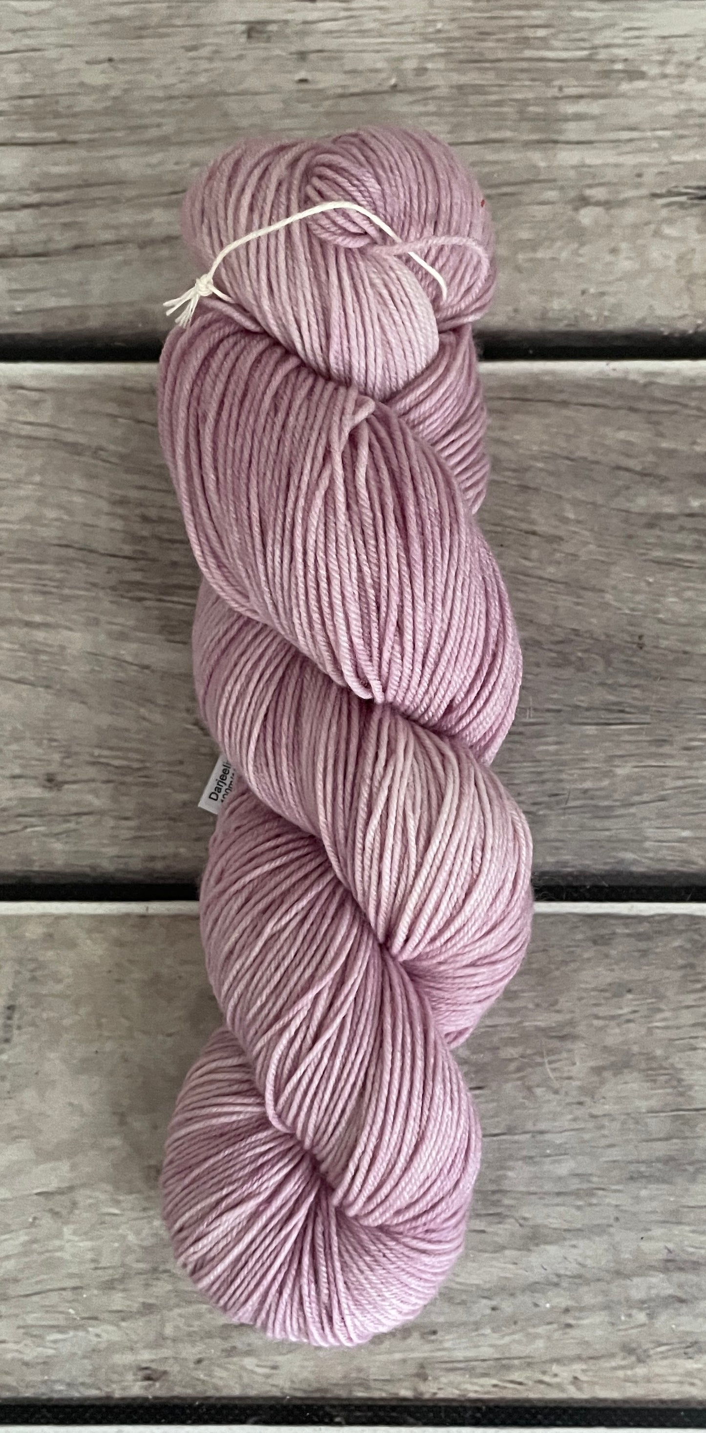 Soft Rose - 4 ply sock yarn in merino and nylon - Darjeeling 4