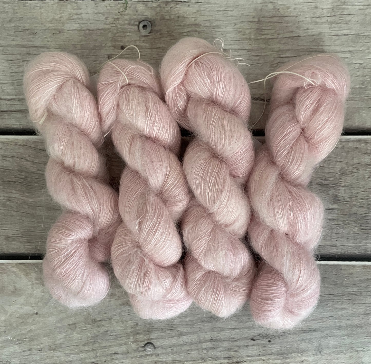 She sells Seashells - 2 ply Silk / Mohair - Shui Yun