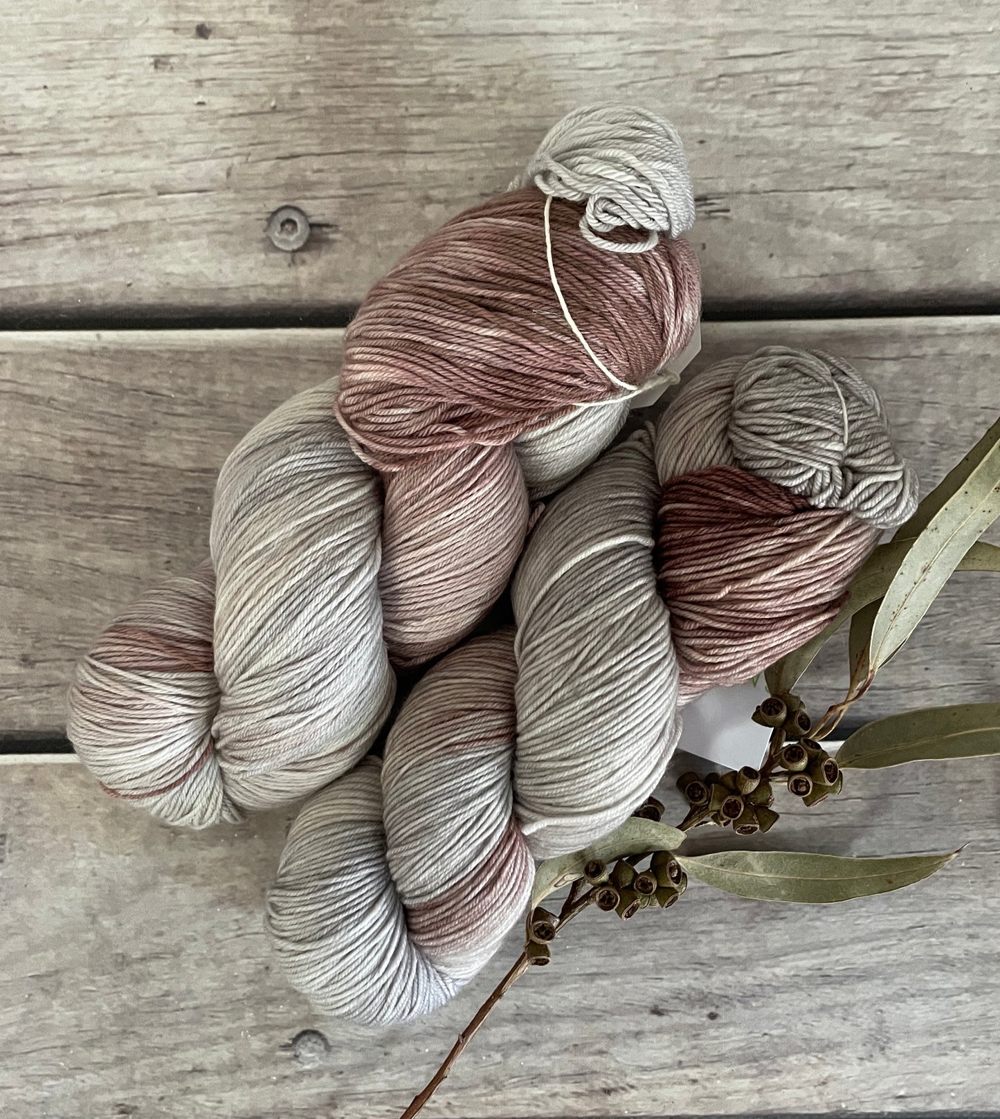 Silvereye Underside - 4 Ply sock yarn in merino/nylon - Darjeeling