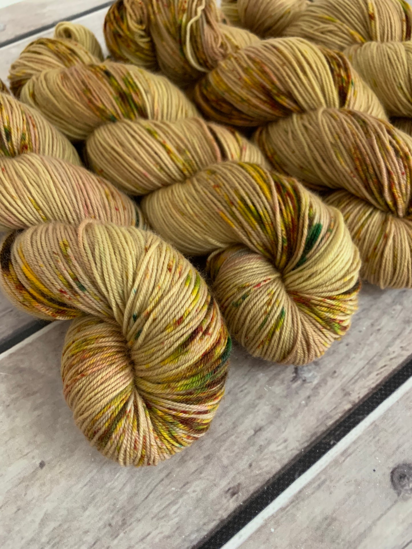 Pebbles ooak - Darjeeling sock yarn - 4 ply