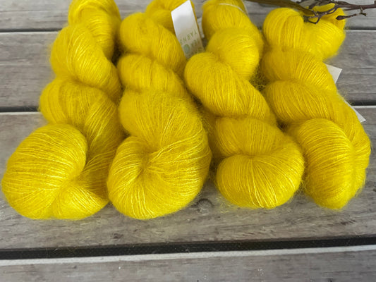 You are my Sunshine - on Silk and Mohair - Shui Yun, 2 ply/laceweight