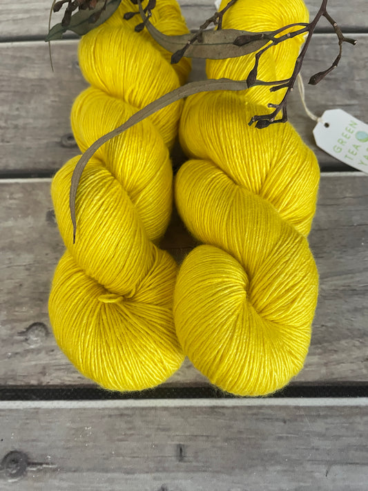 You are my Sunshine on Merino and Silk 4 ply single - Osmanthus4