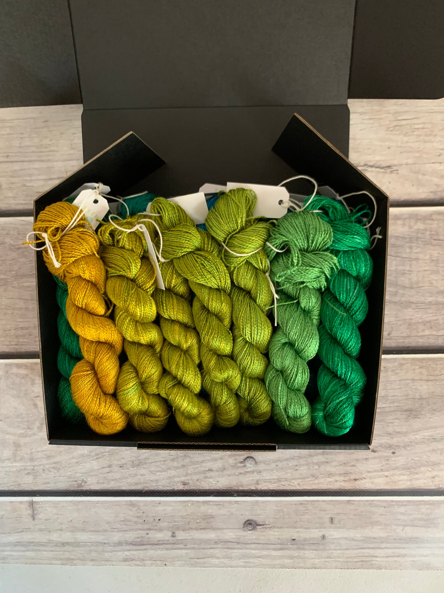 The Peacock set - 3 Ply Mulberry Silk - Ginseng hl