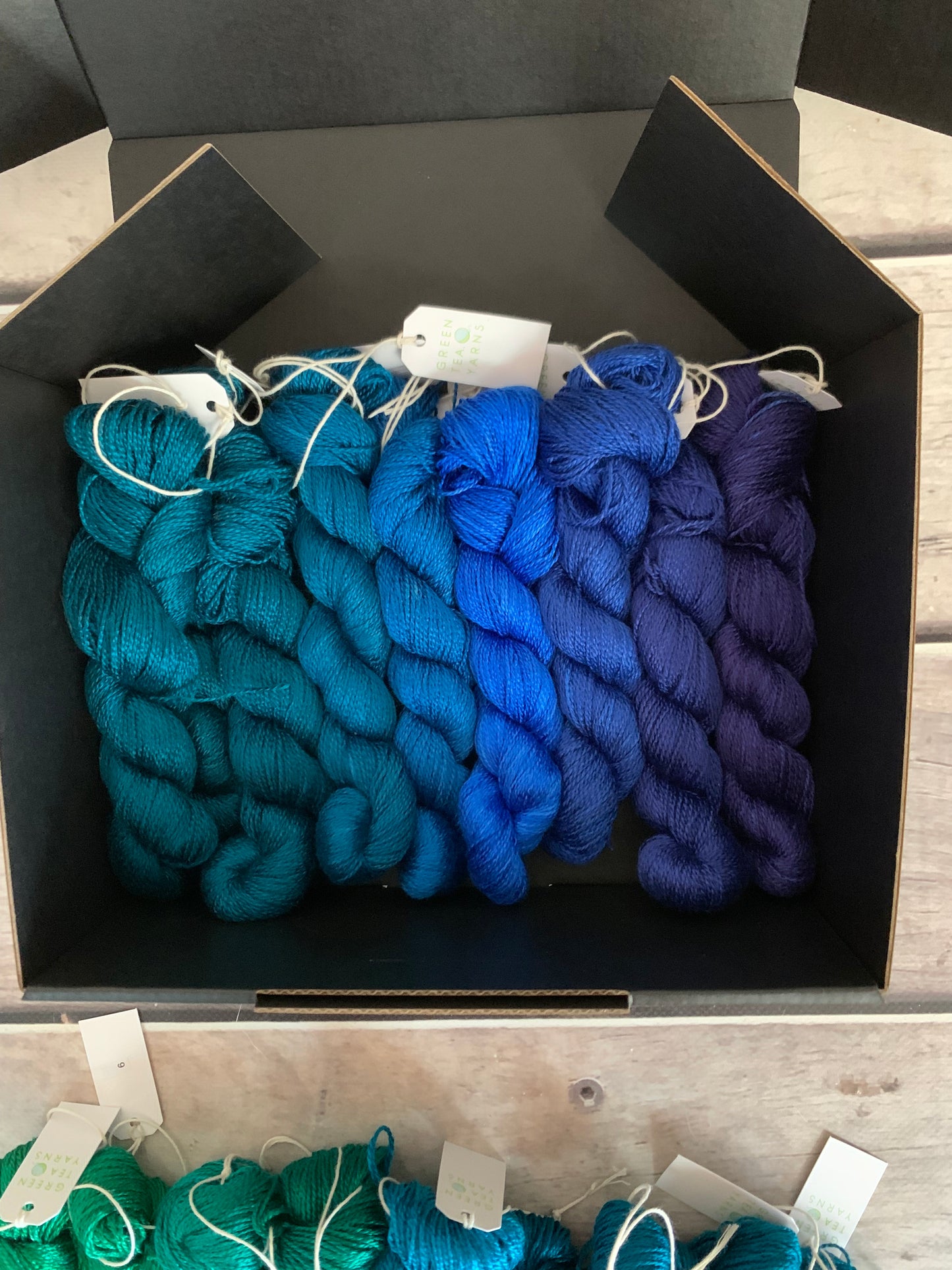 The Peacock set - 3 Ply Mulberry Silk - Ginseng hl