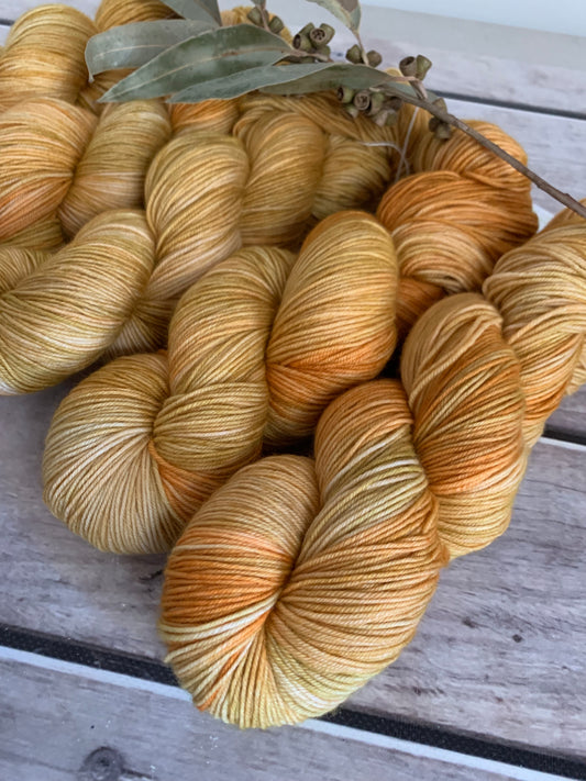 Helena Gum moth #2 - Darjeeling sock yarn - 4 ply