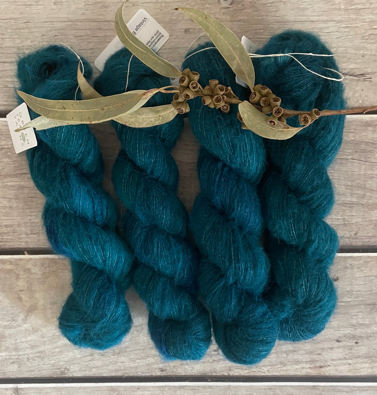 Vintage Button - 2 ply Suri/merino fluff - Rosemary