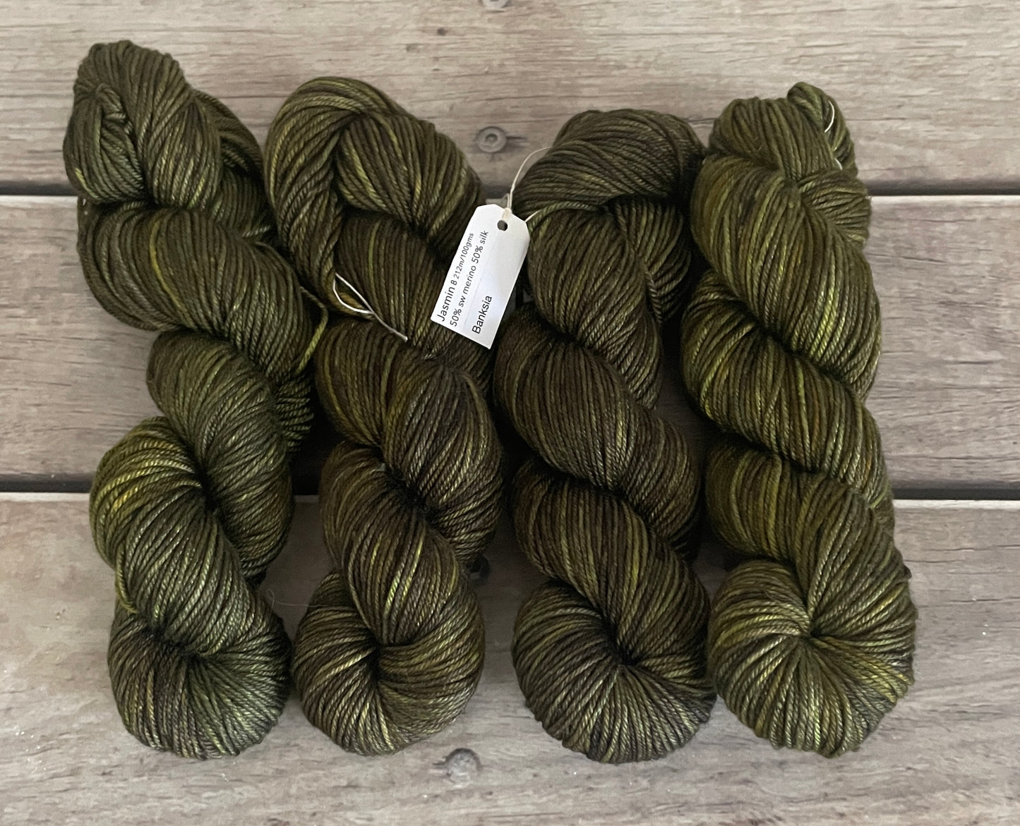 Banksia - silk/merino - 8 Ply/DK - Jasmine 8