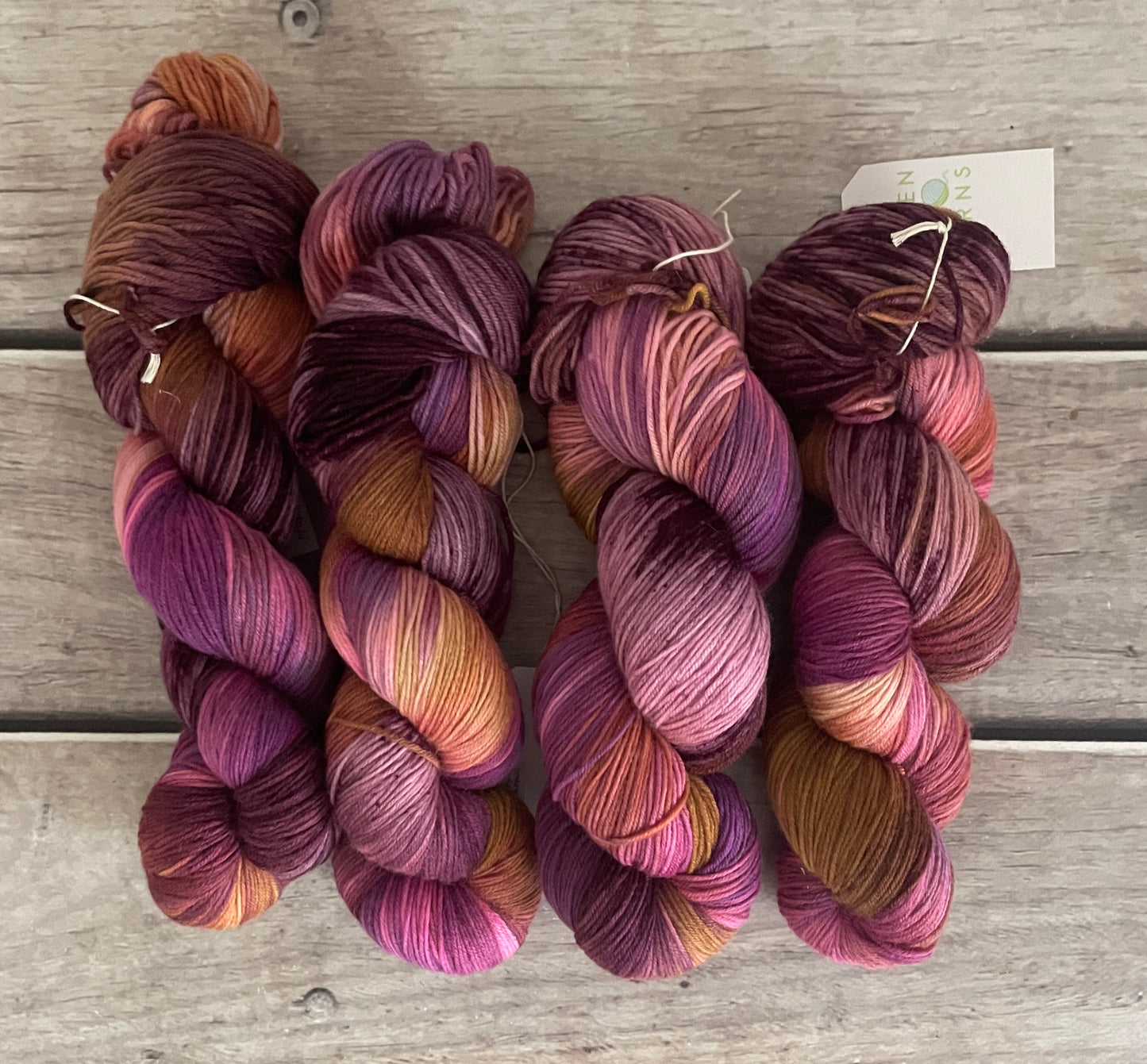 Hurdy Gurdy ooak - sock yarn in merino and nylon - Darjeeling