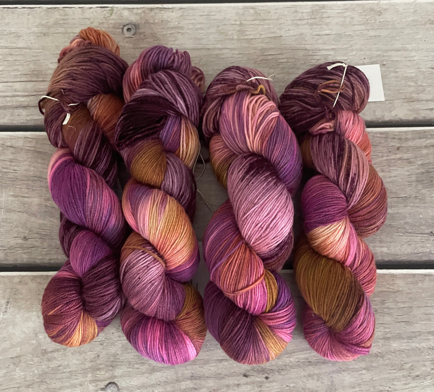 Hurdy Gurdy ooak - sock yarn in merino and nylon - Darjeeling