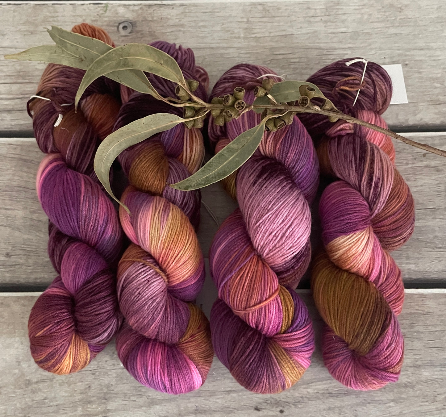Hurdy Gurdy ooak - sock yarn in merino and nylon - Darjeeling
