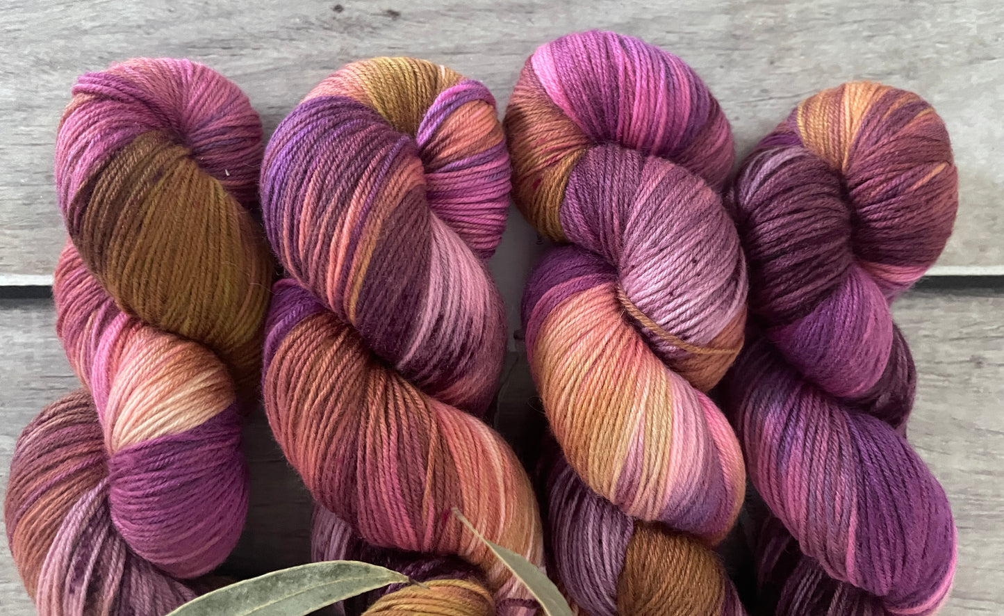 Hurdy Gurdy ooak - sock yarn in merino and nylon - Darjeeling