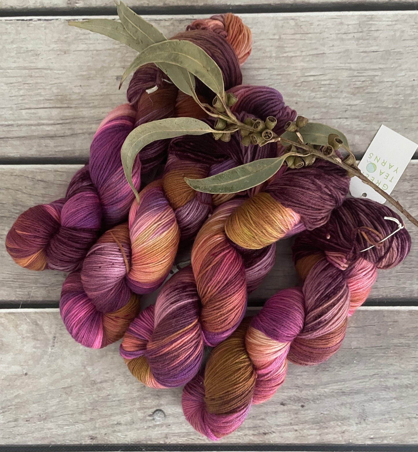Hurdy Gurdy ooak - sock yarn in merino and nylon - Darjeeling