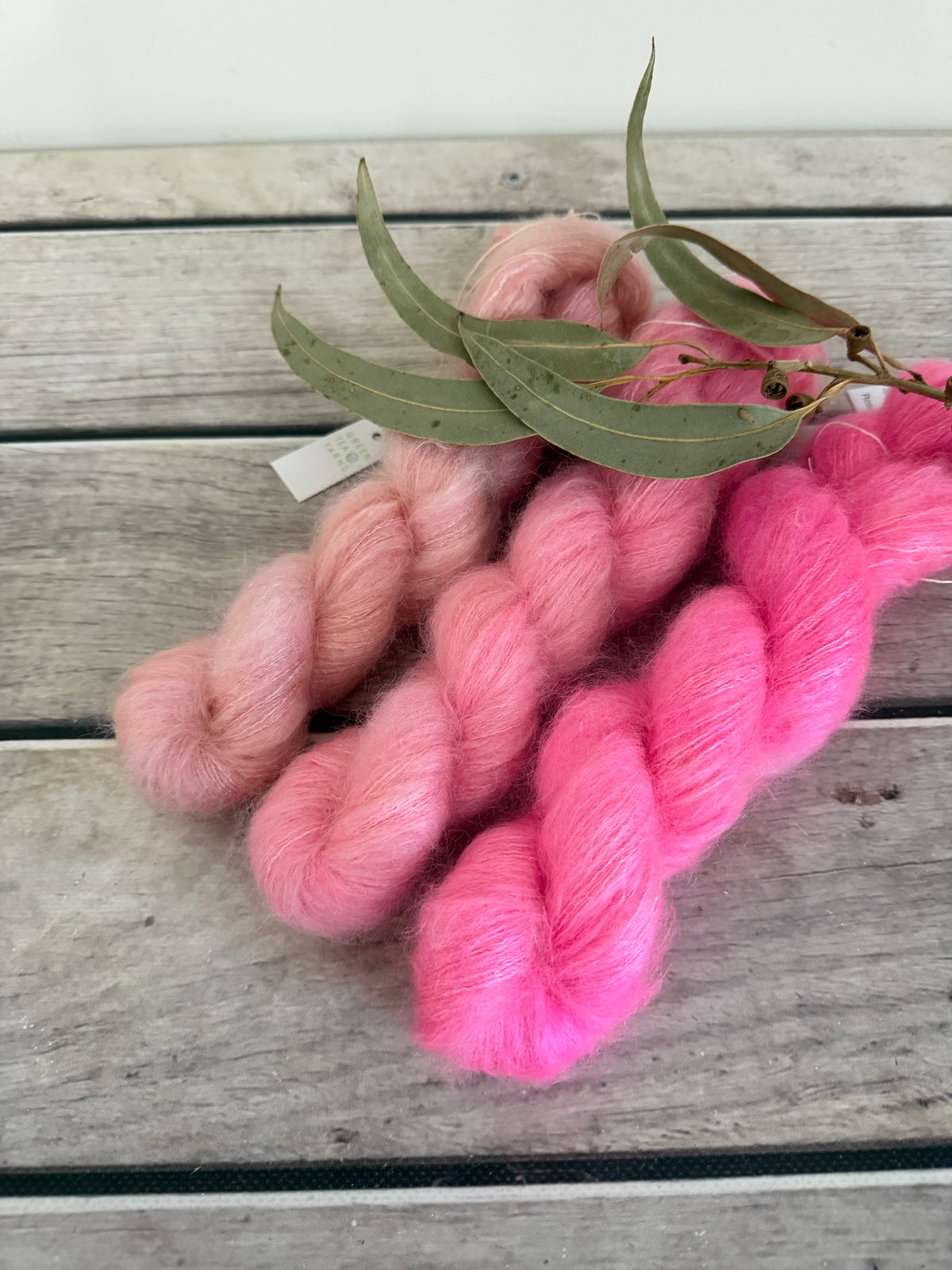 Rose Blush Fade - mohair/silk/sequins - Gyrokuro 3ply