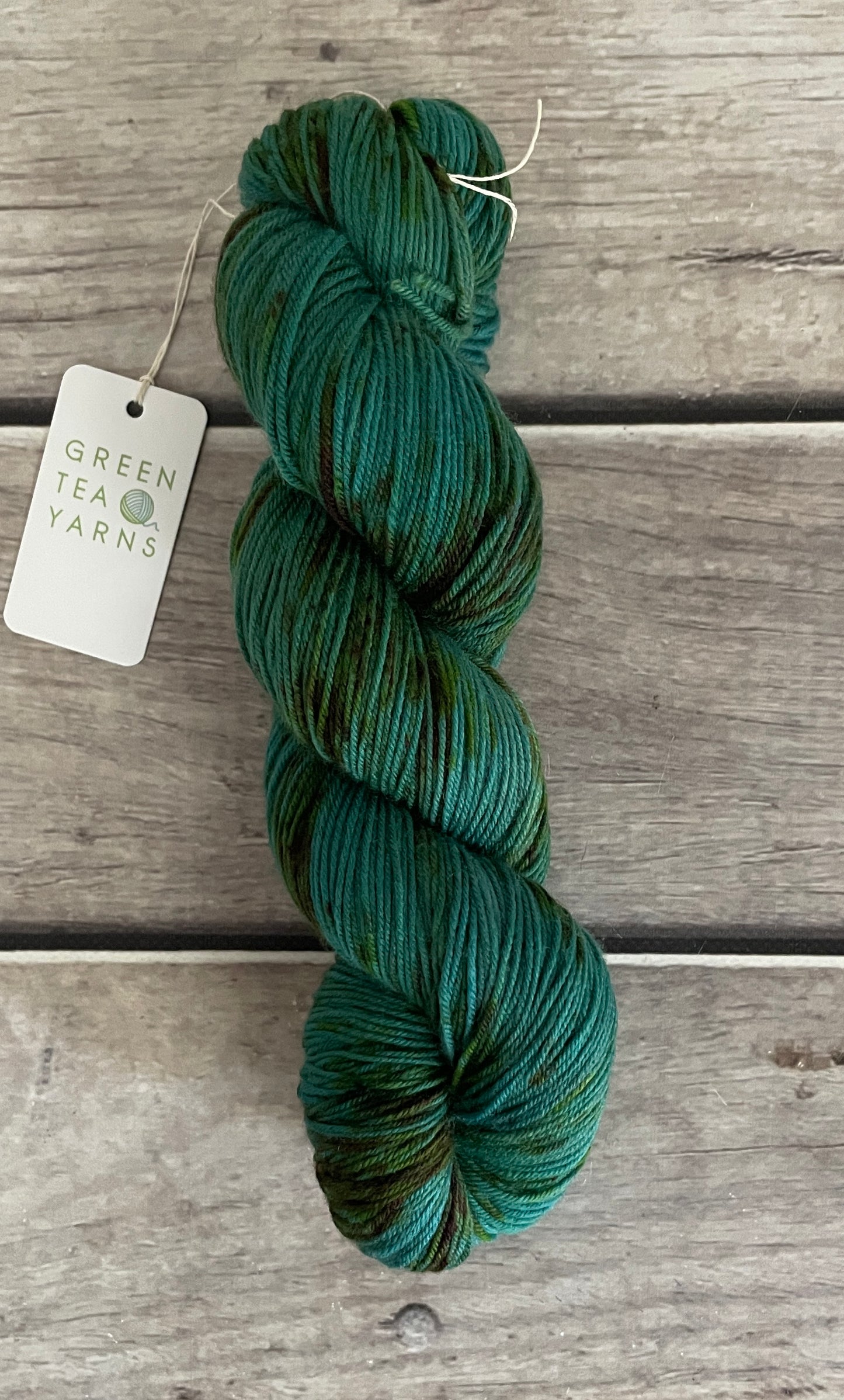 Deep Patina ooak - sock yarn in merino and nylon - Darjeeling 4