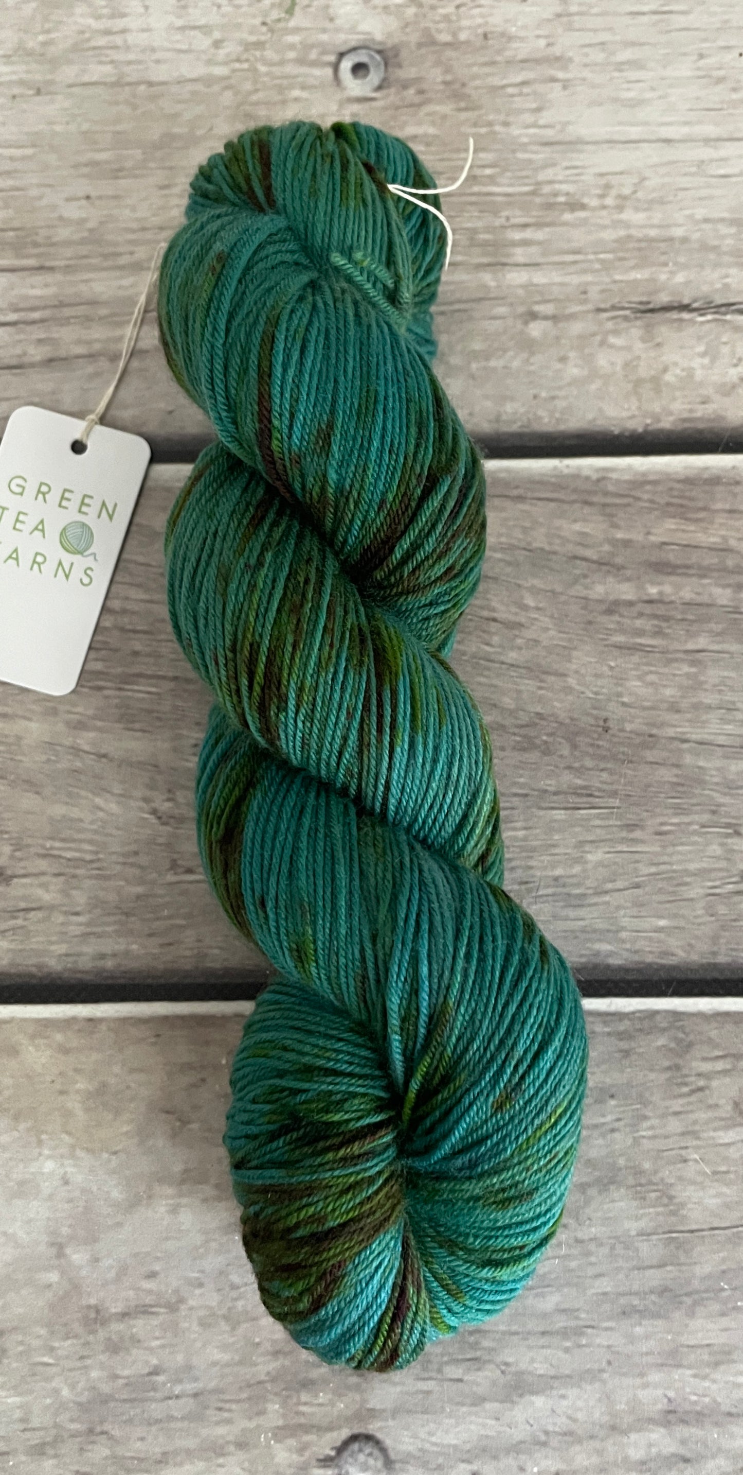Deep Patina ooak - sock yarn in merino and nylon - Darjeeling 4