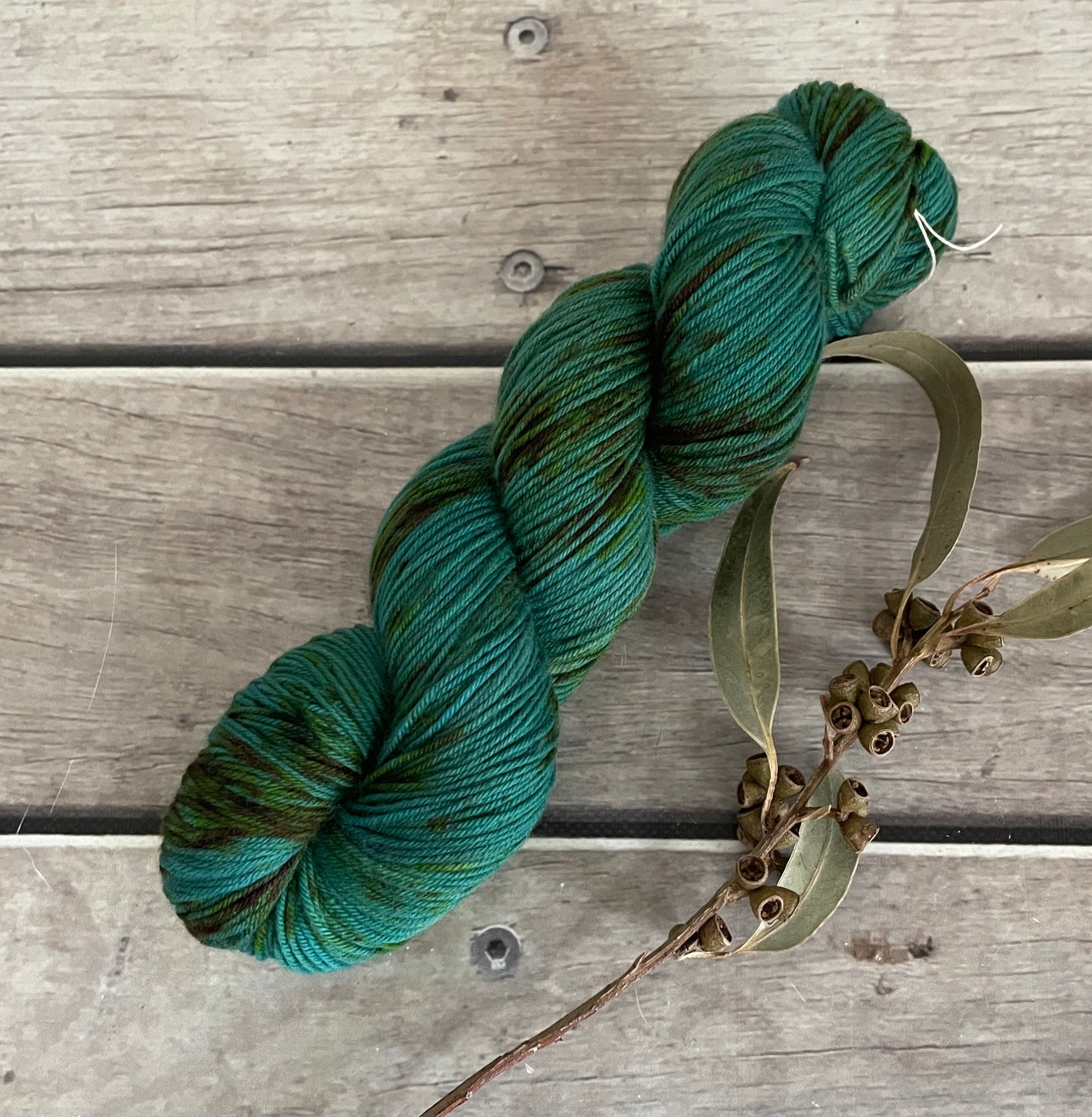 Deep Patina ooak - sock yarn in merino and nylon - Darjeeling 4