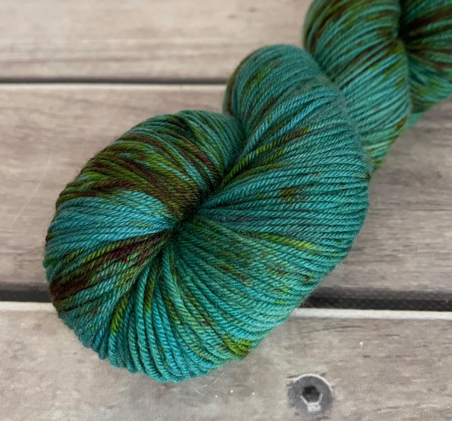 Deep Patina ooak - sock yarn in merino and nylon - Darjeeling 4