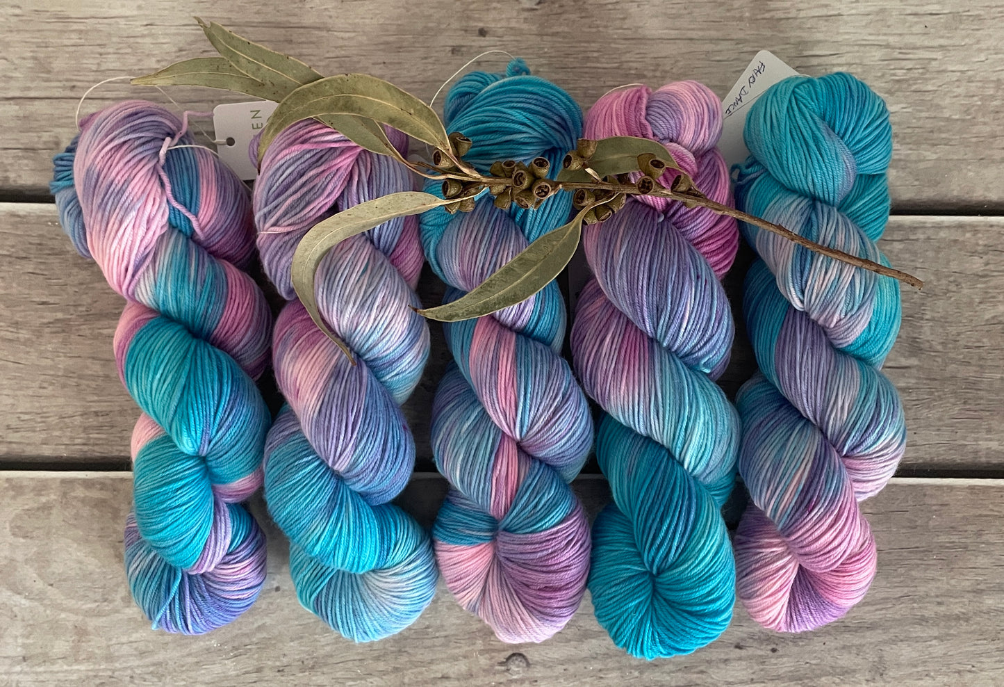 Fairy Dance ooak - sock yarn in merino and nylon - Darjeeling 4