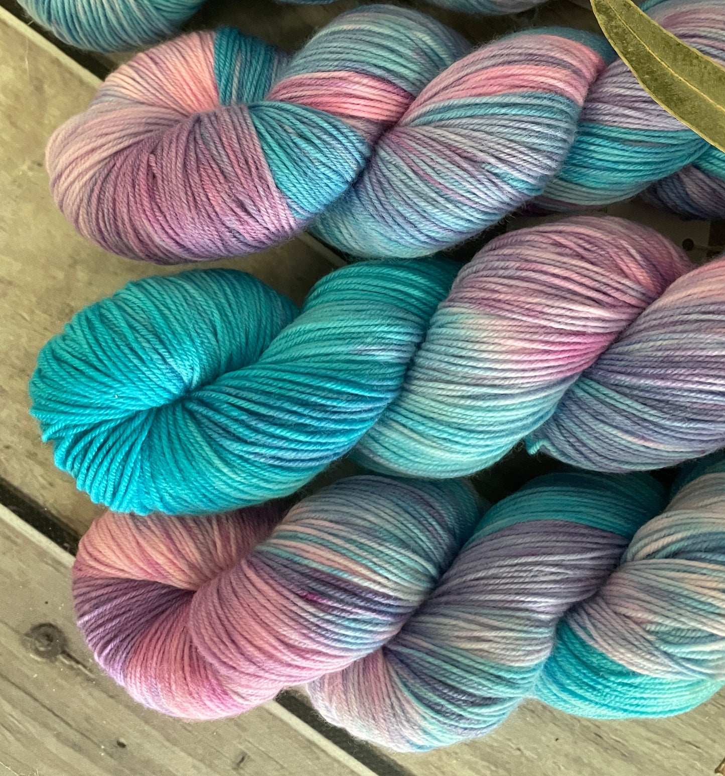 Fairy Dance ooak - sock yarn in merino and nylon - Darjeeling 4