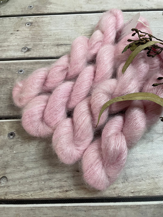 Pale Dragon- 2 ply Silk / Mohair - Shui Yun