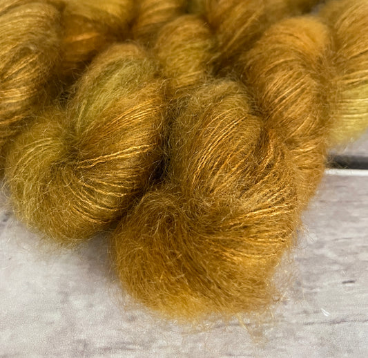 Ming Tile- on Silk and Mohair - Shui Yun, 2 ply/laceweight