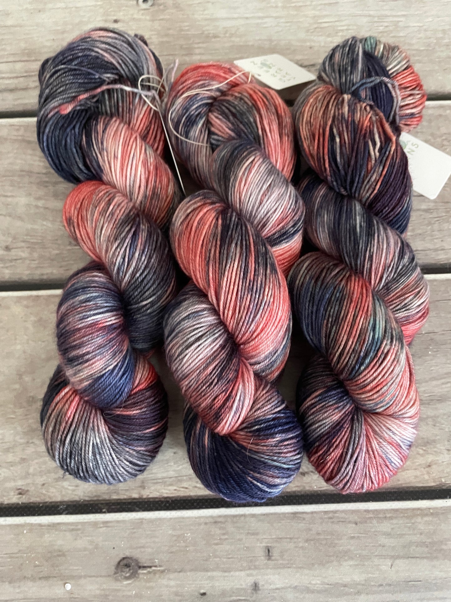 School's Out ooak - sock yarn in merino and nylon - Darjeeling 4