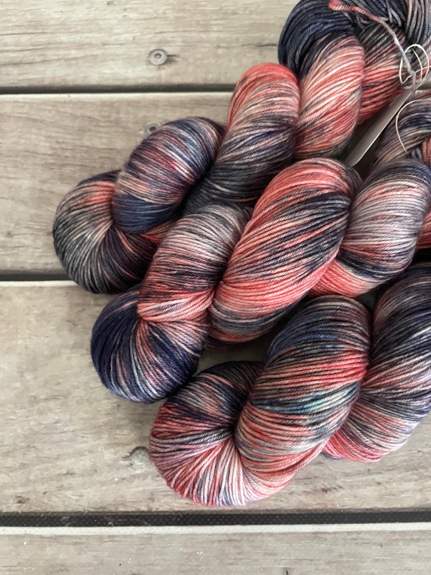 School's Out ooak - sock yarn in merino and nylon - Darjeeling 4