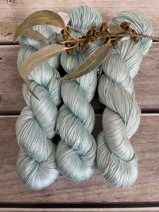 Sea Mist - 4 ply in Mulberry silk - Pekoe f