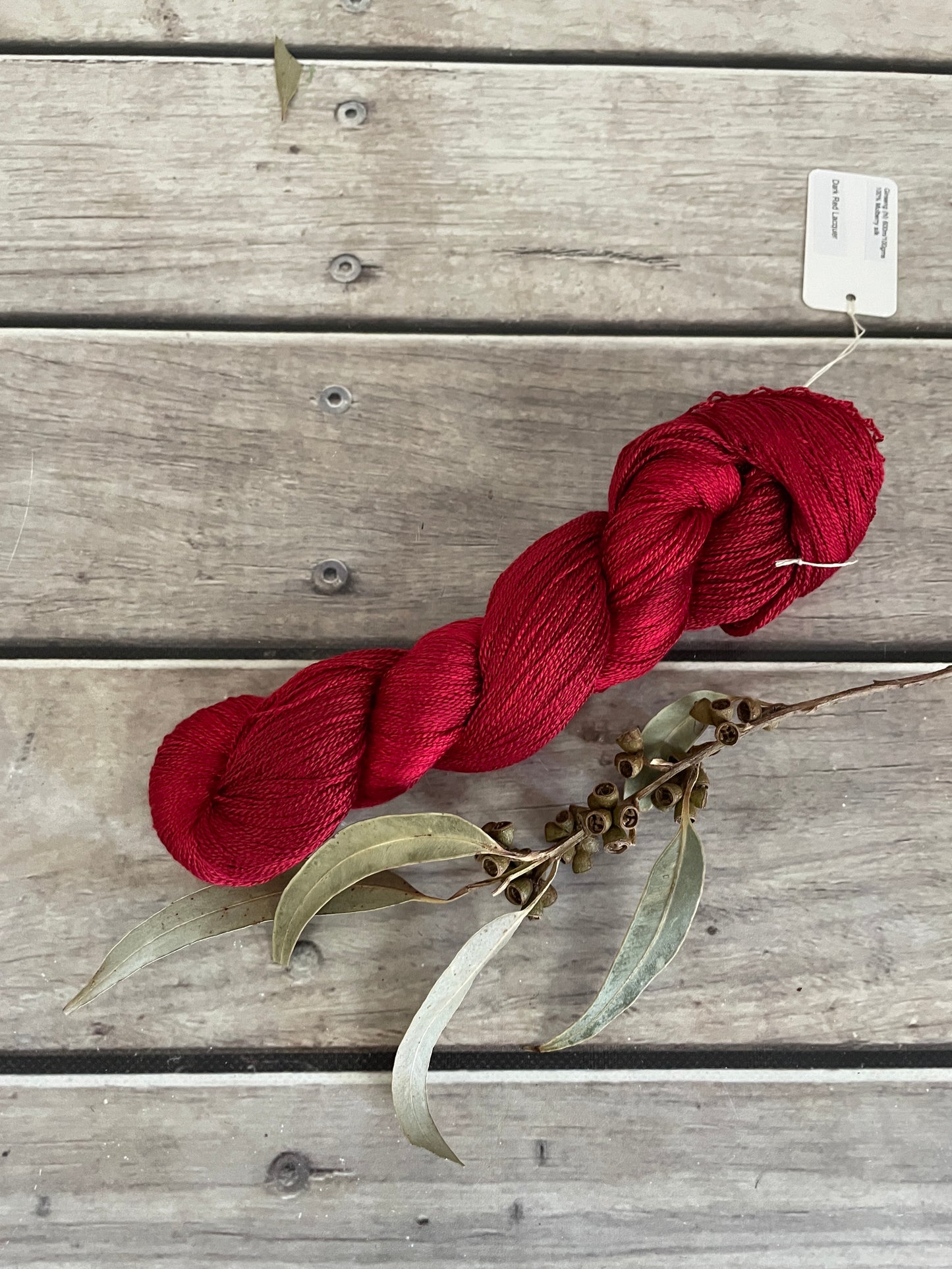 Dark Lacquer red - 3 ply in Mulberry silk - Ginseng hl