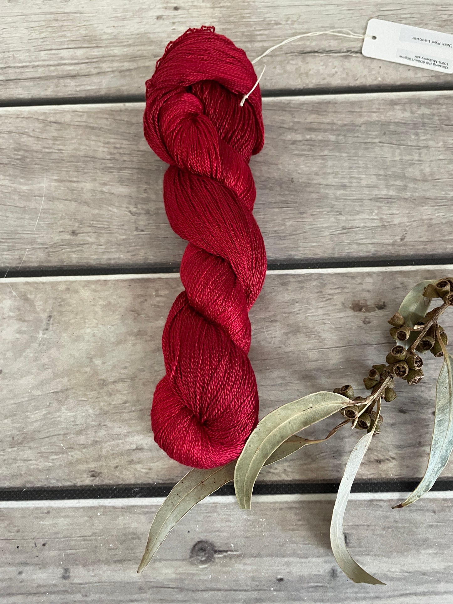 Dark Lacquer red - 3 ply in Mulberry silk - Ginseng hl