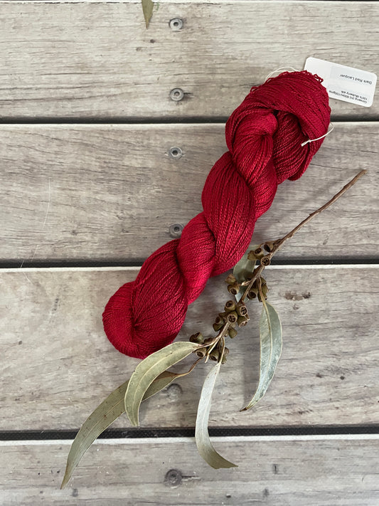 Dark Lacquer red - 3 ply in Mulberry silk - Ginseng hl