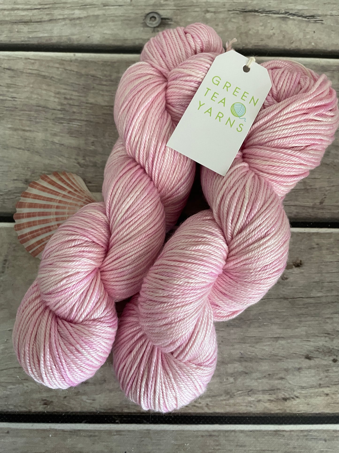 Pale Dragon - merino/silk - Jasmin DK
