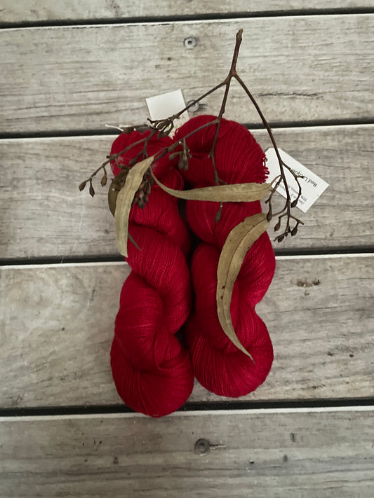 Red Lacquer - Merino/silk - 2 Ply - Jasmin