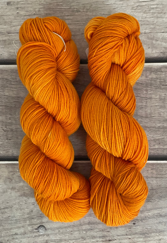The Orange - 4 ply merino/nylon sock yarn - Darjeeling f