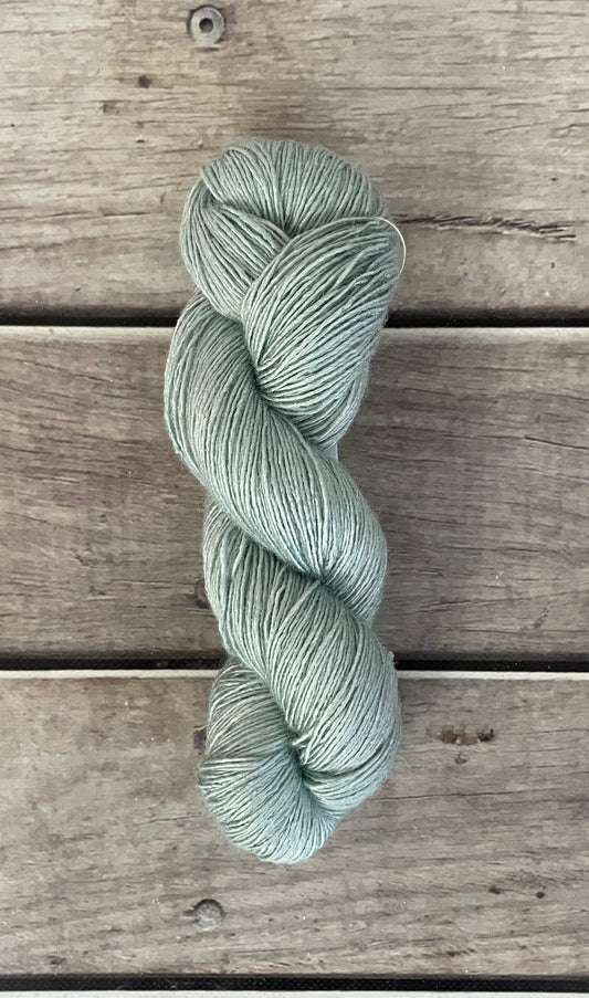 Sea Mist - 4 ply Tussah silk singles - Sulkazura