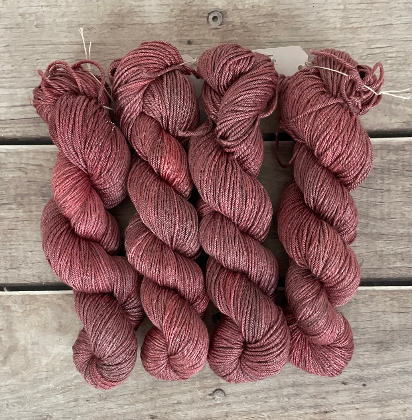Ming Red - merino/silk - Jasmin DK