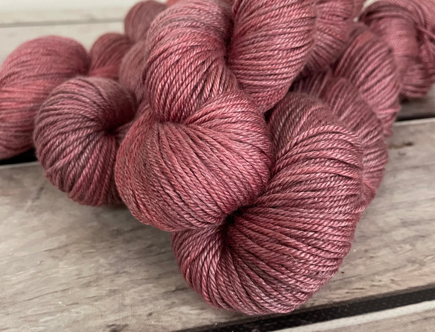 Ming Red - merino/silk - Jasmin DK
