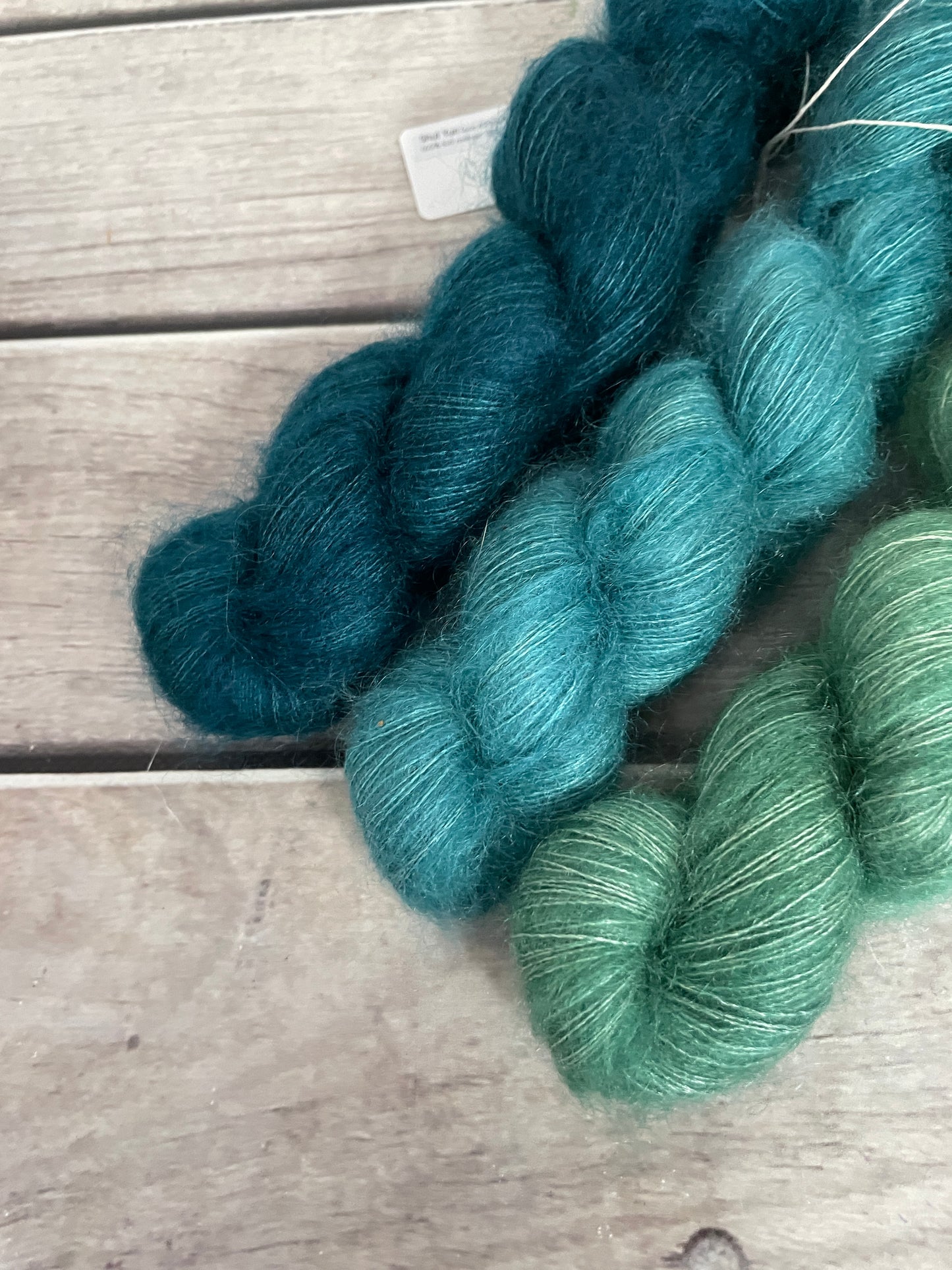 The Phoenix Tail - Silk/Mohair - 2 ply - Shui Yun