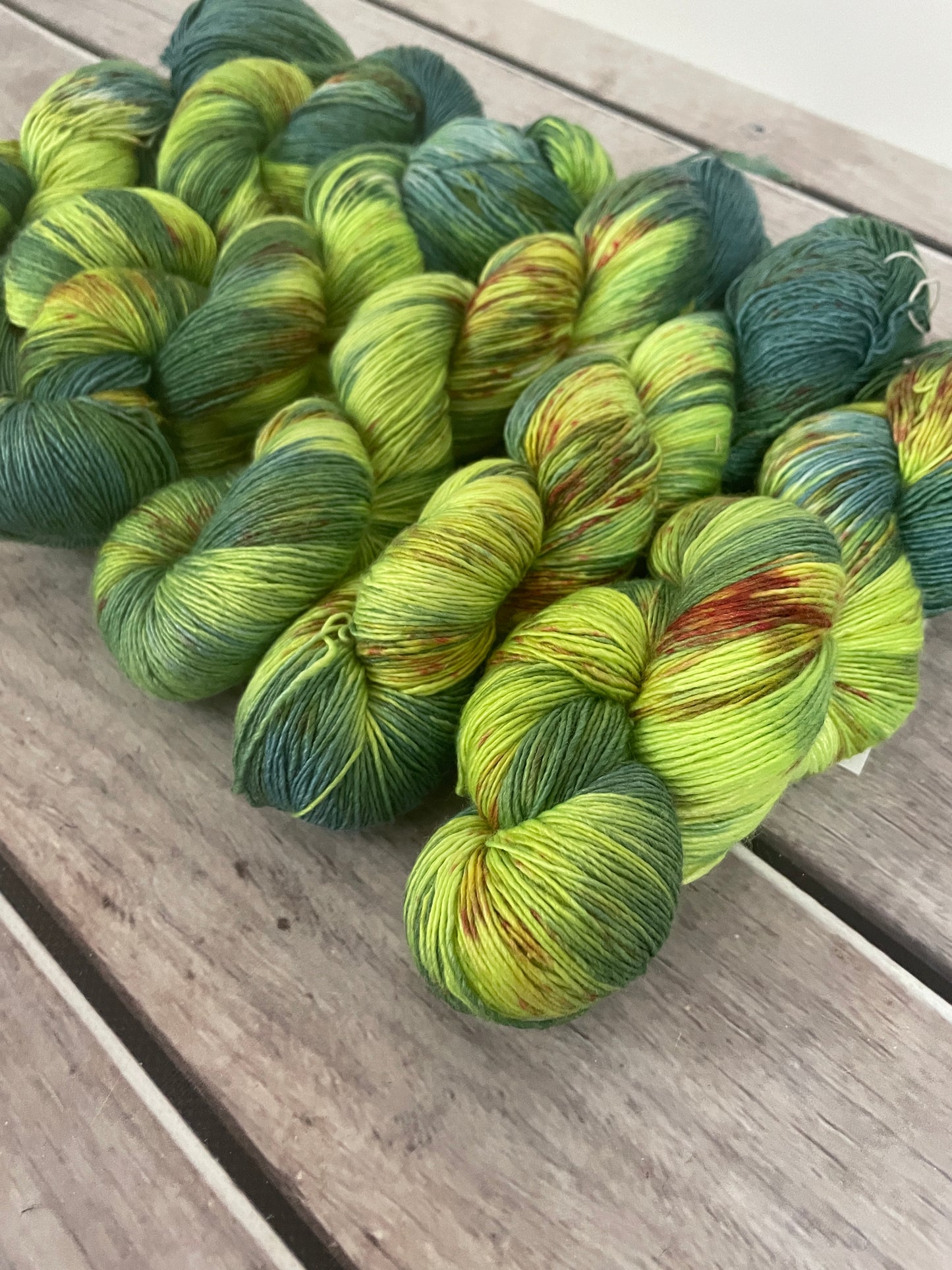 Speckled Seas in 4 ply merino and silk - Osmanthus