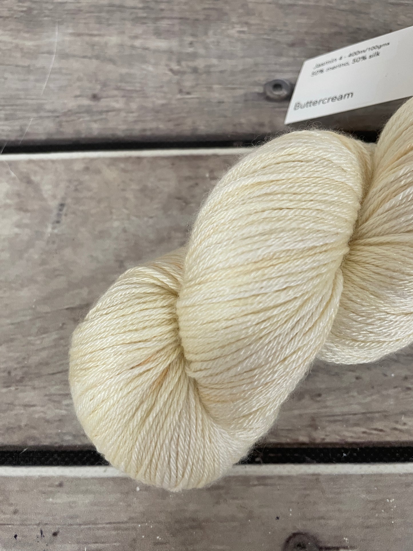 Buttercream - 4ply/fingering - silk and merino - Jasmine 4