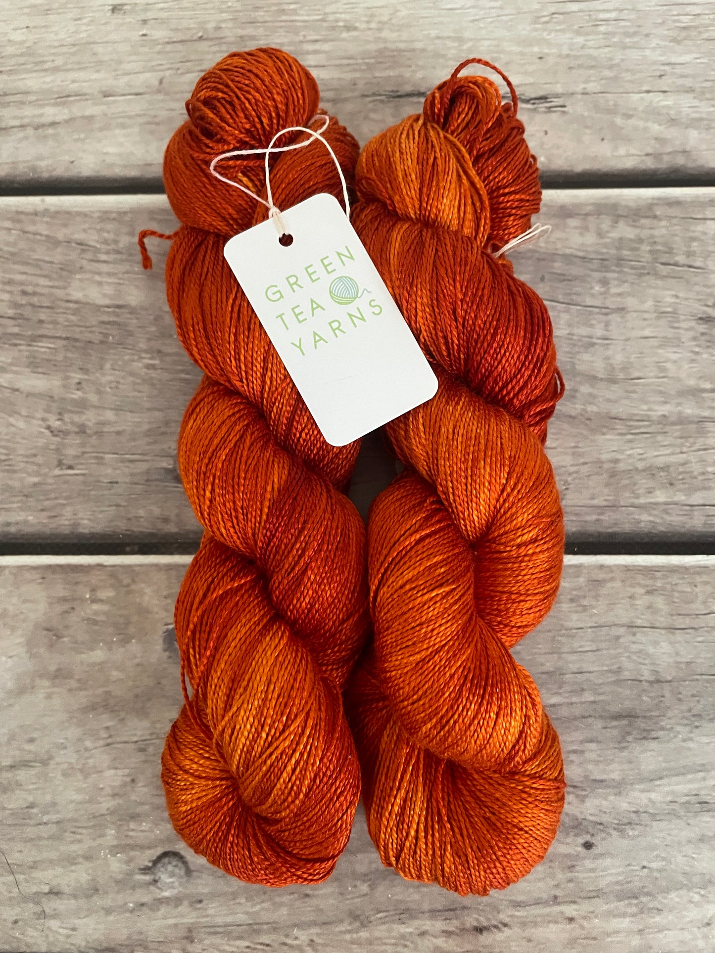 Tamarind Sunset - 4 ply in pure Mulberry silk - Ginseng f