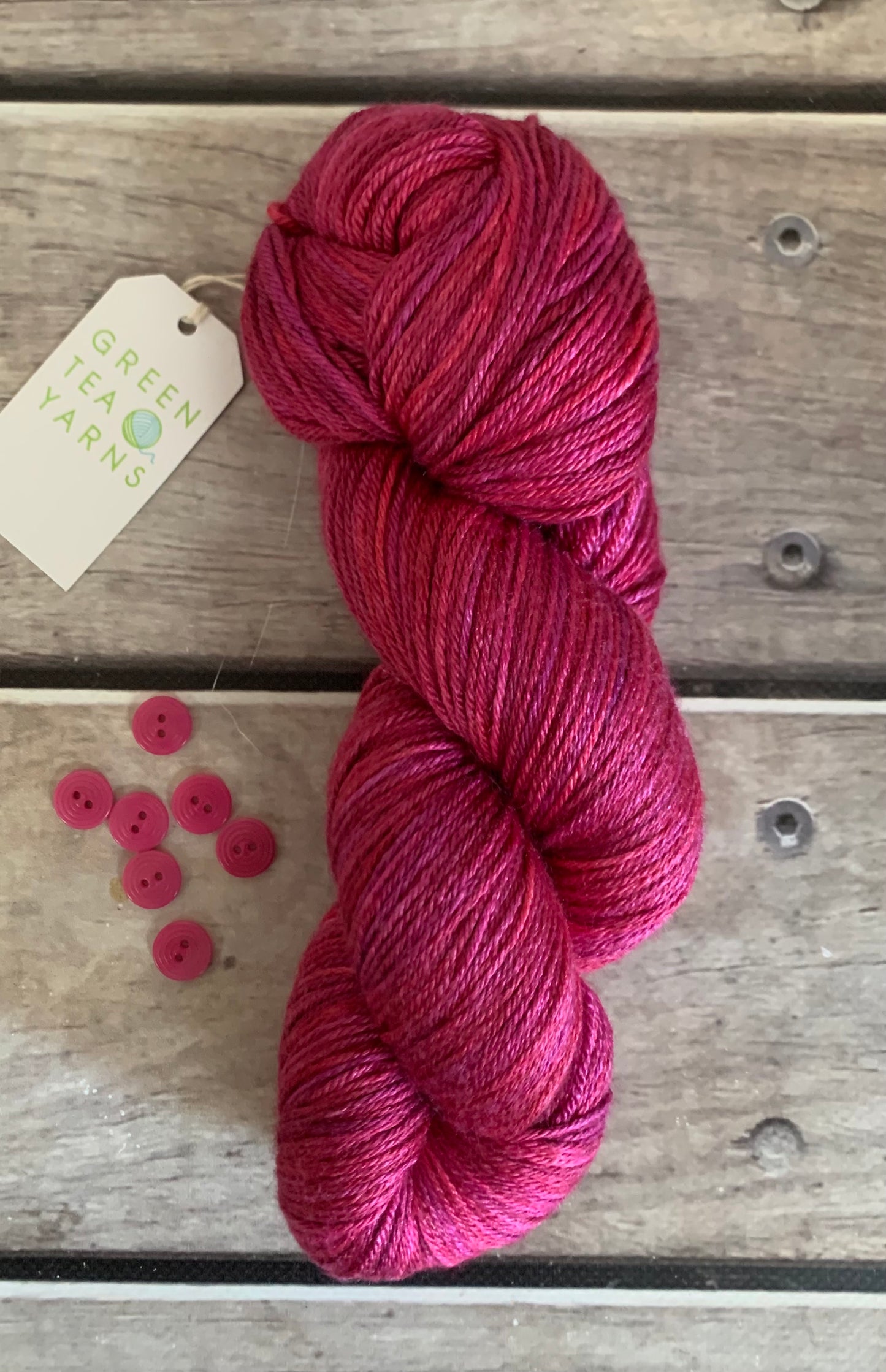 Bush Berries - 4ply/fingering - silk and merino yarn - Jasmin 4