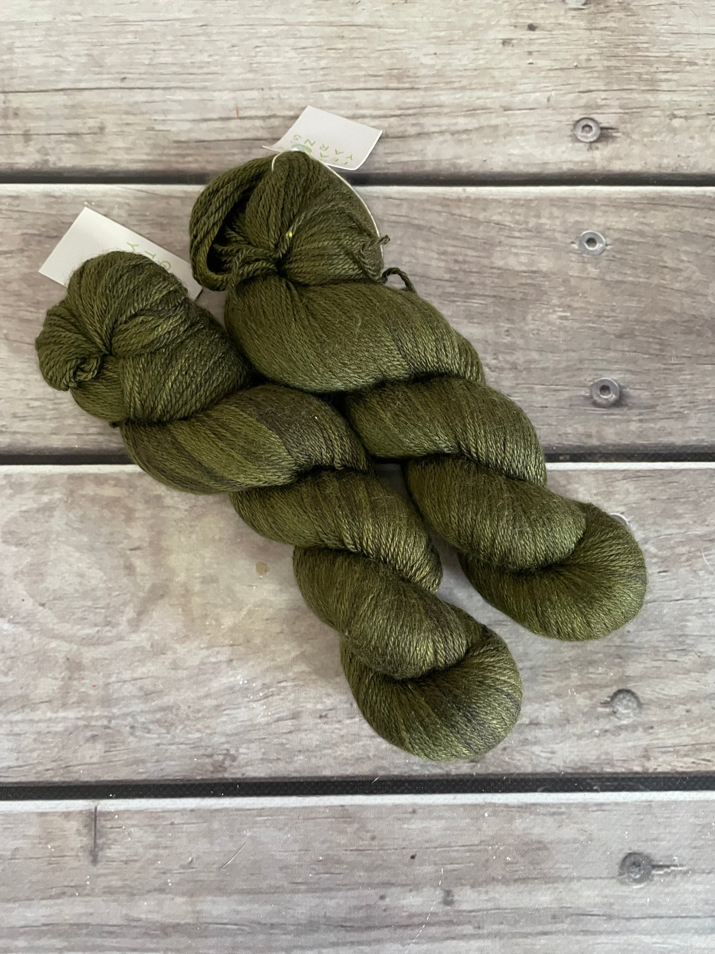 Banksia - 4 ply in silk and merino yarn - White Cloud