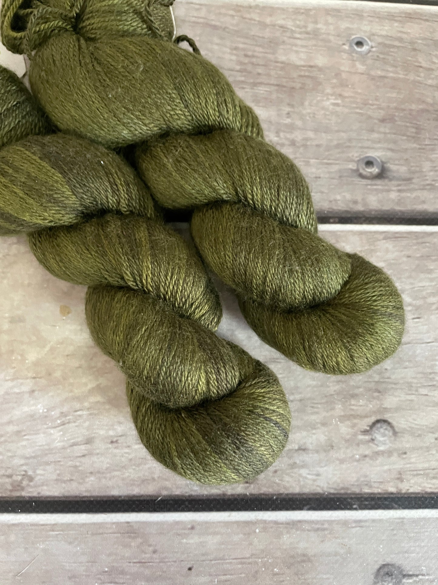 Banksia - 4 ply in silk and merino yarn - White Cloud