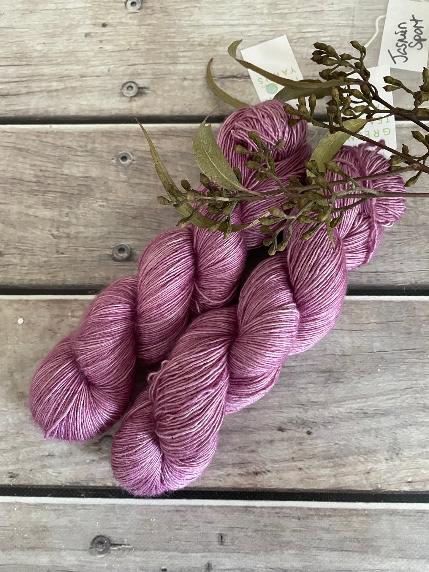 Tea Rose - 4 ply in Mulberry silk and Merino singles yarn - Osmanthus