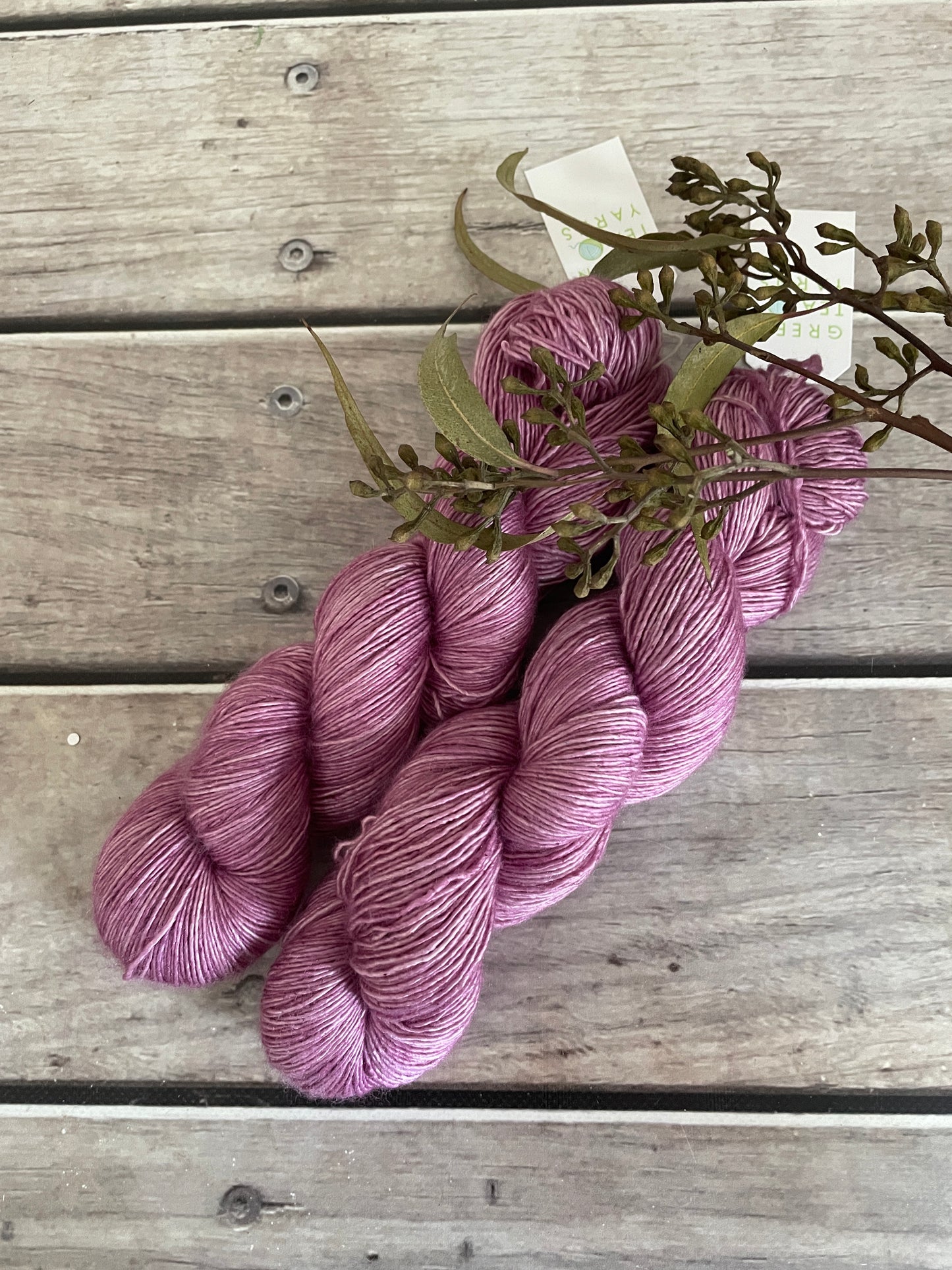 Tea Rose - 4 ply in Mulberry silk and Merino singles yarn - Osmanthus