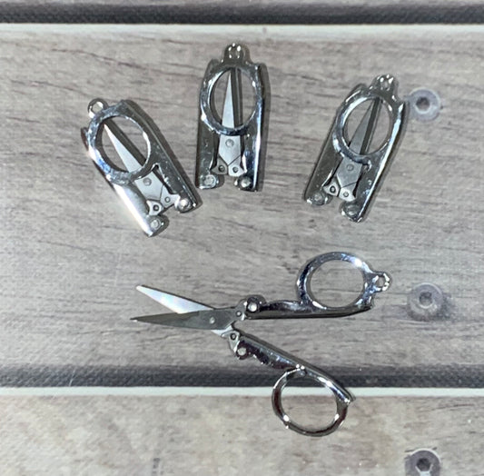 Folding Knitter's Scissors