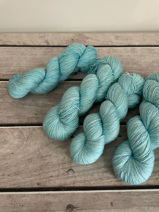 Turquoise Bay on Merino and Silk 4 ply single - Osmanthus